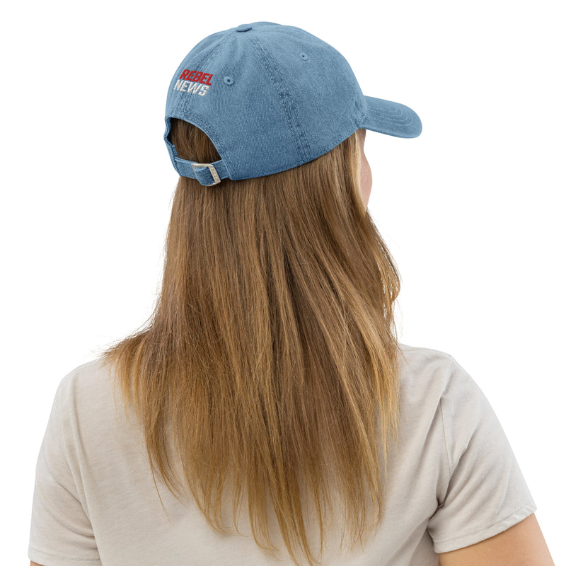 Load image into Gallery viewer, Maple Leaf Canada Denim Hat