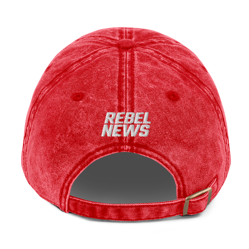 Load image into Gallery viewer, Maple Leaf Vintage Baseball Cap